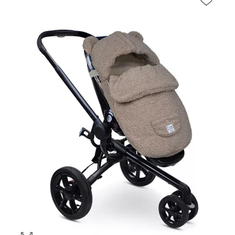 7AM Enfant
BebePOD Teddy Infant Footmuff
Color: Oatmeal
Size: 0-9 months